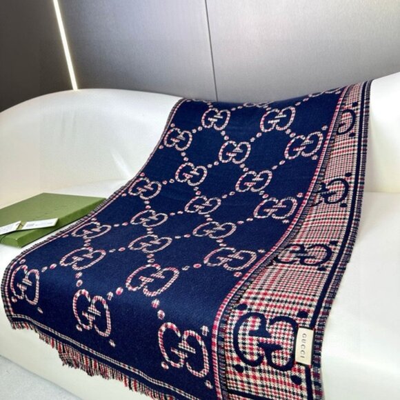 Gucci Dark Blue Scarf with Red and White Details - Picture 4 of 5